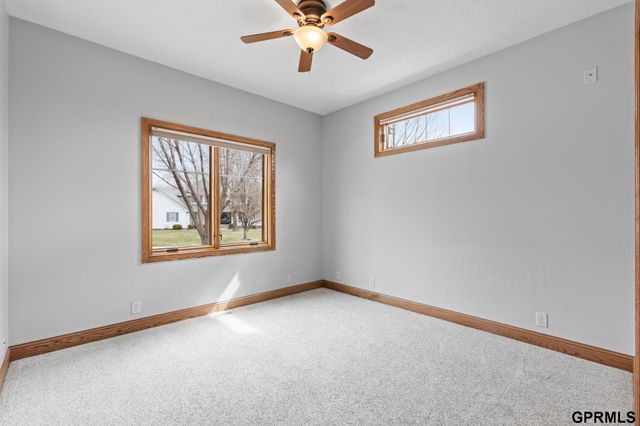 21729 Ridge Circle, Elkhorn, NE 68022