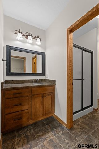 21729 Ridge Circle, Elkhorn, NE 68022