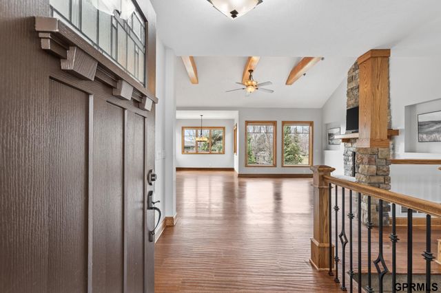 21729 Ridge Circle, Elkhorn, NE 68022