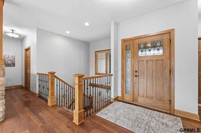 21729 Ridge Circle, Elkhorn, NE 68022