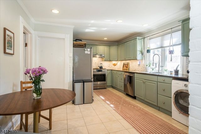 41 Montague Pl 2, Montclair Twp., NJ 07042