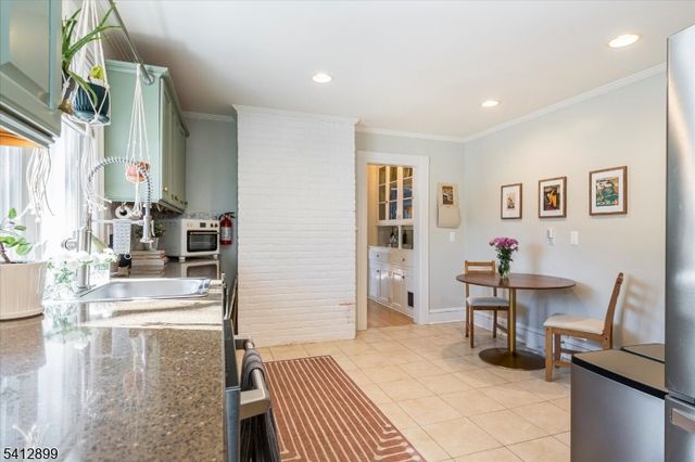 41 Montague Pl 2, Montclair Twp., NJ 07042