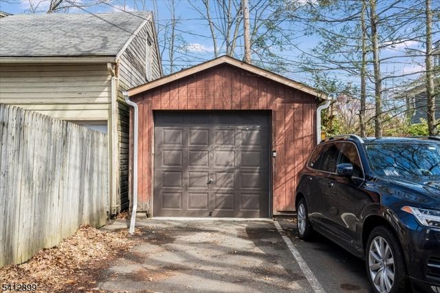 41 Montague Pl 2, Montclair Twp., NJ 07042