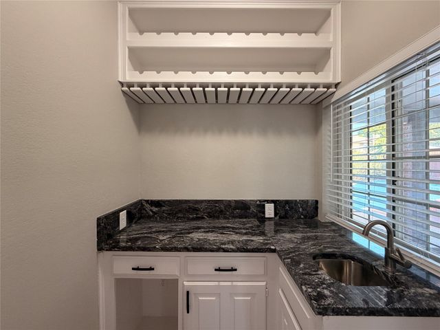 2103 Bay Club Drive, Arlington, TX 76013