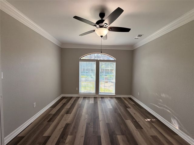 2103 Bay Club Drive, Arlington, TX 76013