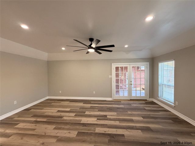 2103 Bay Club Drive, Arlington, TX 76013