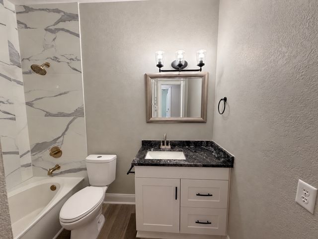 2103 Bay Club Drive, Arlington, TX 76013