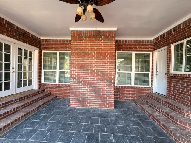 2103 Bay Club Drive, Arlington, TX 76013
