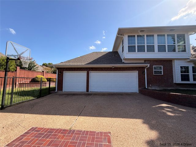 2103 Bay Club Drive, Arlington, TX 76013