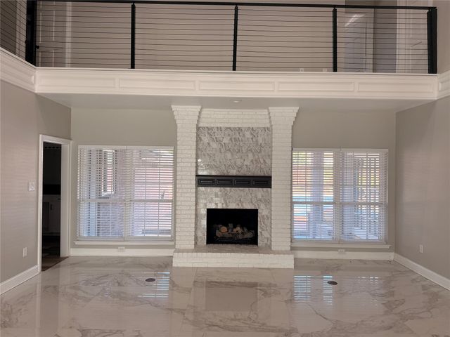 2103 Bay Club Drive, Arlington, TX 76013