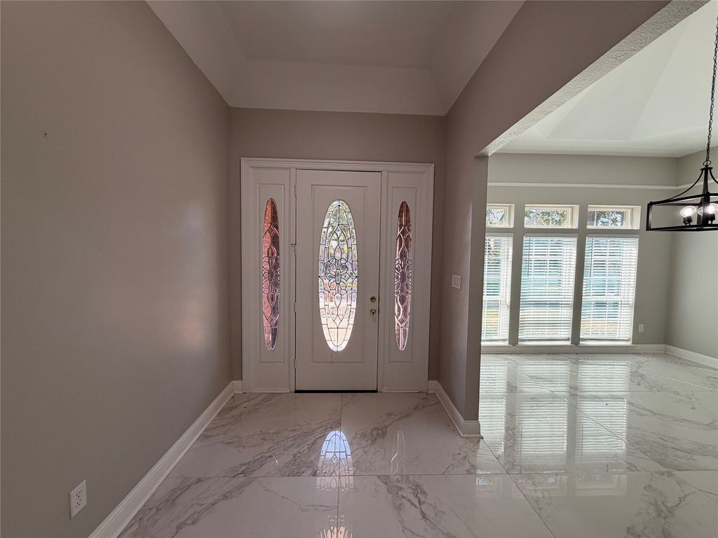2103 Bay Club Drive, Arlington, TX 76013 — photo 2