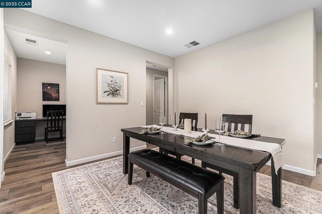 208 Littleton St, Oakley, CA 94561