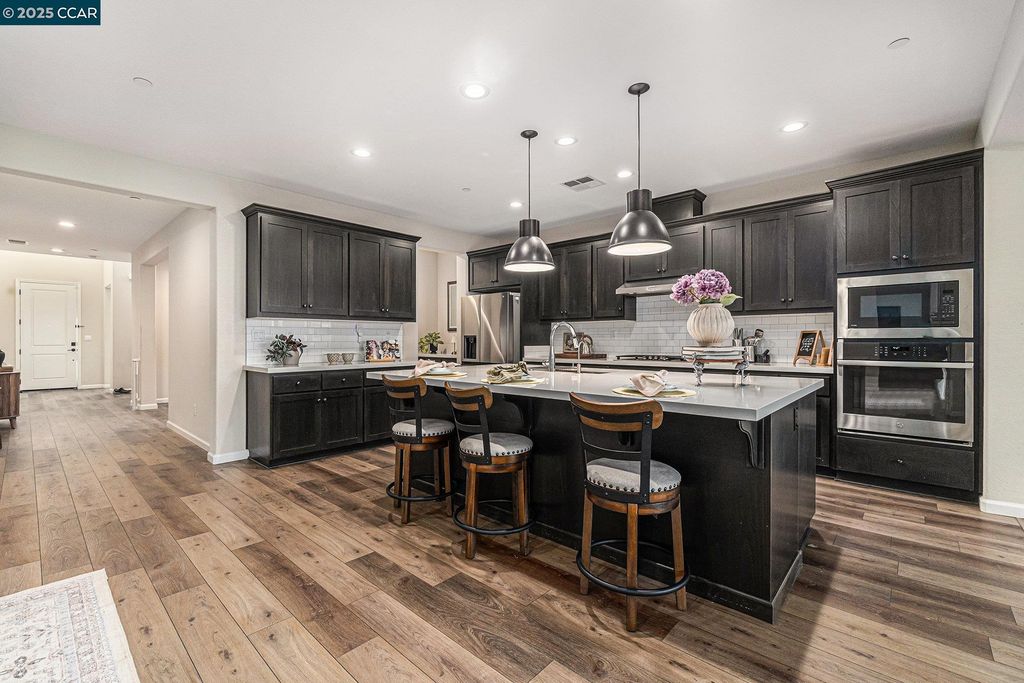 208 Littleton St, Oakley, CA 94561