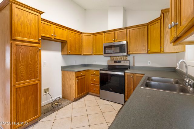 403 Westridge Court, Wilmington, NC 28411