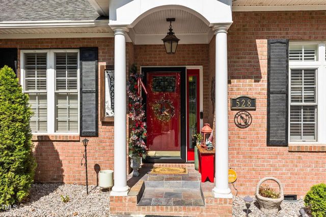 528 Perth Drive, Sanford, NC 27330