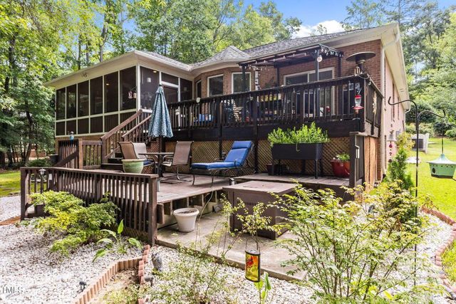 528 Perth Drive, Sanford, NC 27330