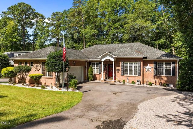 528 Perth Drive, Sanford, NC 27330