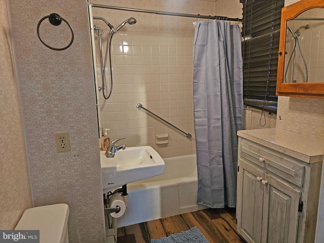 122 N MAIN ST, Mercersburg, PA 17236