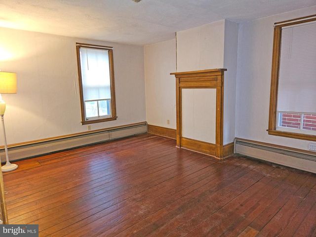 122 N MAIN ST, Mercersburg, PA 17236