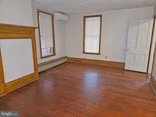 122 N MAIN ST, Mercersburg, PA 17236