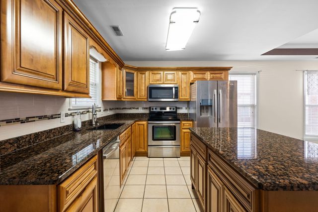 2068 Igou Crossing Drive, Chattanooga, TN 37421