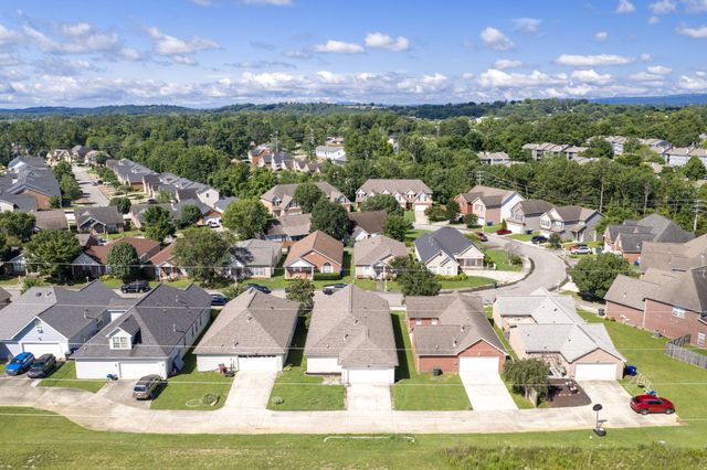 2068 Igou Crossing Drive, Chattanooga, TN 37421