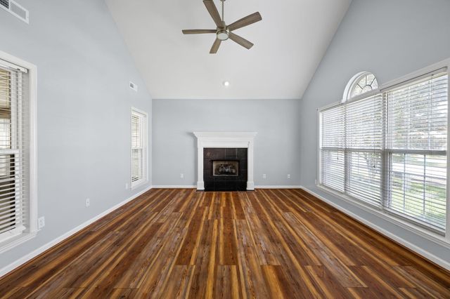 2068 Igou Crossing Drive, Chattanooga, TN 37421