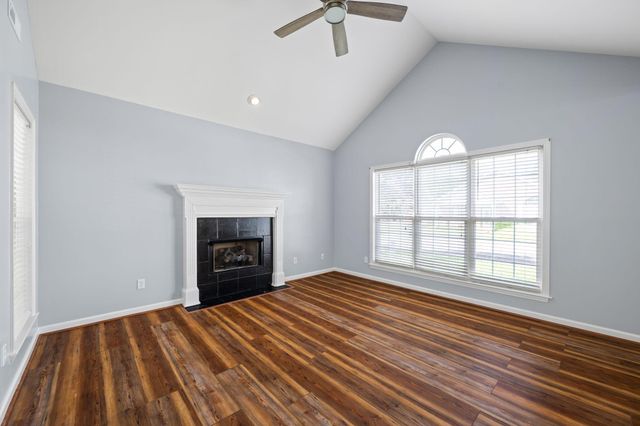 2068 Igou Crossing Drive, Chattanooga, TN 37421
