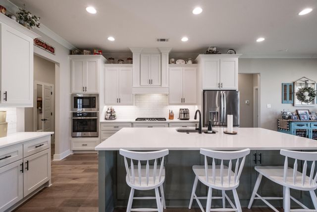 877 Millers Glen Drive, Sherwood, AR 72120