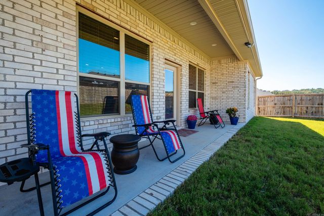 877 Millers Glen Drive, Sherwood, AR 72120