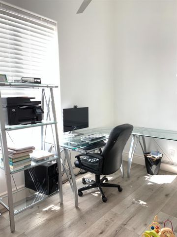 6371 N Milburn Avenue, Fresno, CA 93722