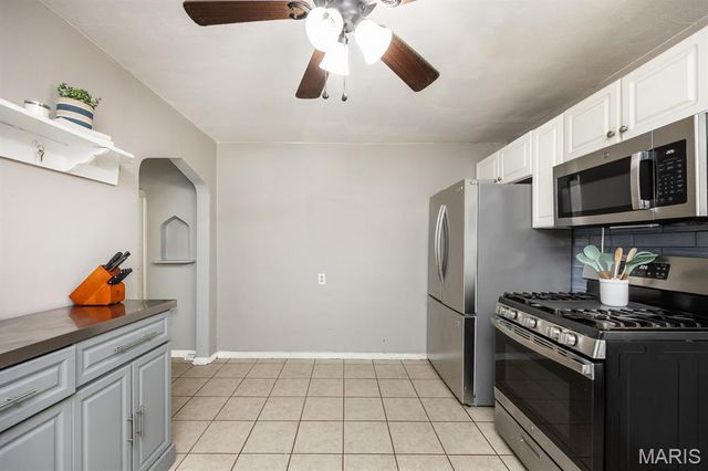 14 Kadlec Drive, Fairview Heights, IL 62208