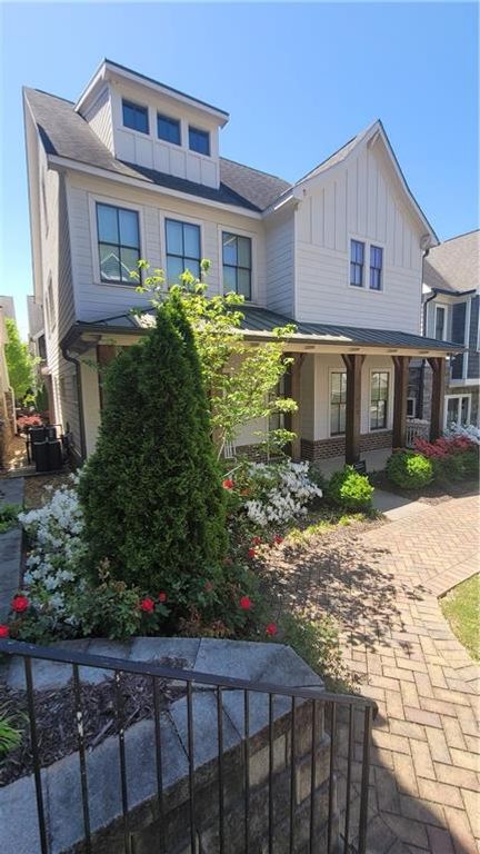 983 Azalee Wharton NW Avenue, Atlanta, GA 30318