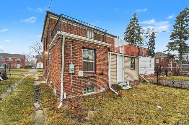 16814 Strathmoor Street, Detroit, MI 48235