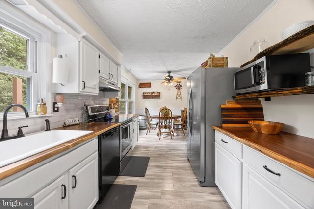 2205 GREEN HAVEN WAY, Hampstead, MD 21074