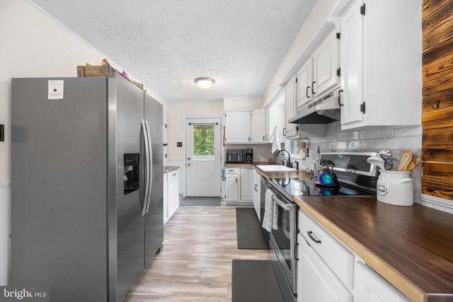 2205 GREEN HAVEN WAY, Hampstead, MD 21074