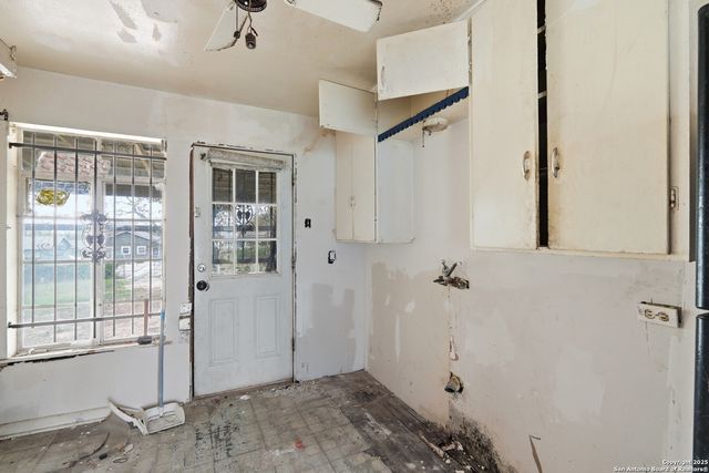 626 Glamis, San Antonio, TX 78223