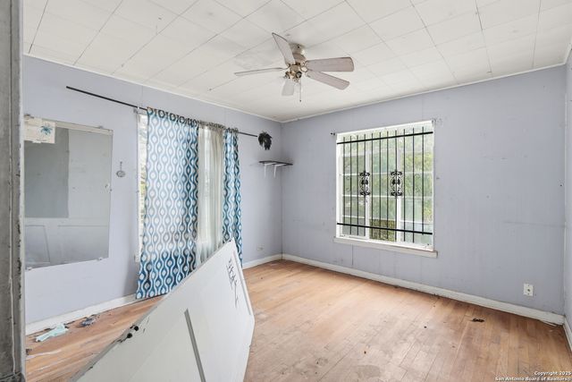 626 Glamis, San Antonio, TX 78223