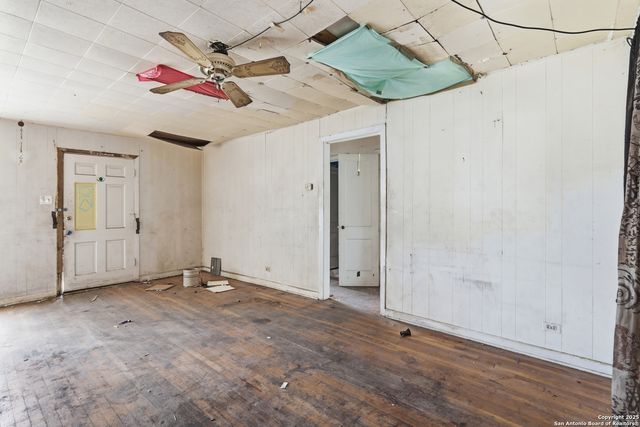 626 Glamis, San Antonio, TX 78223