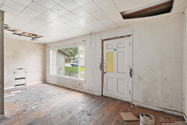 626 Glamis, San Antonio, TX 78223