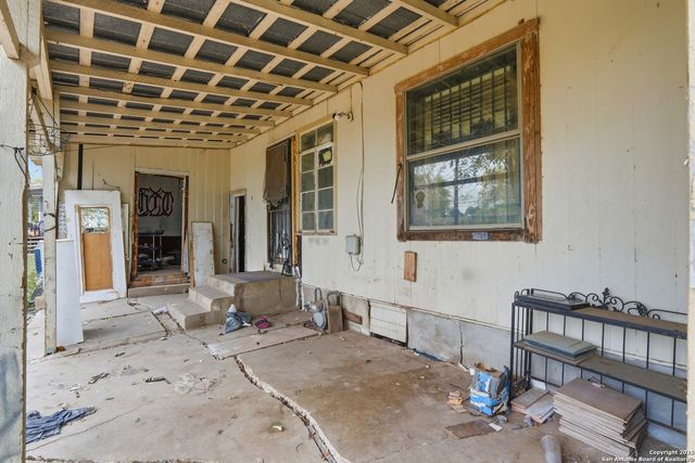 626 Glamis, San Antonio, TX 78223