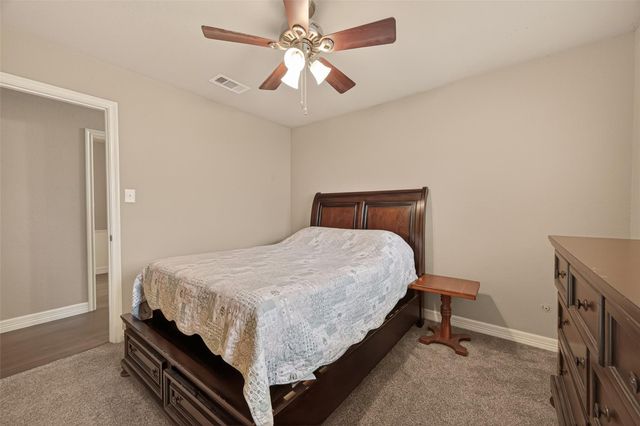 116 Flag Drive W, Lake Jackson, TX 77566