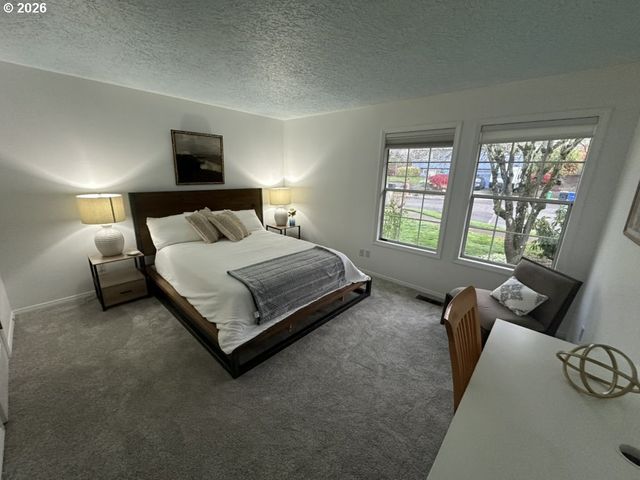 14441 Ne MORRIS Ct, Portland, OR 97230
