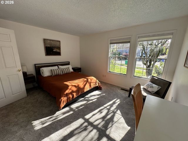 14441 Ne MORRIS Ct, Portland, OR 97230