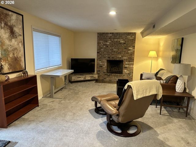 14441 Ne MORRIS Ct, Portland, OR 97230
