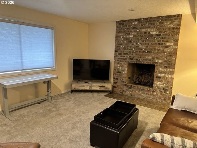 14441 Ne MORRIS Ct, Portland, OR 97230