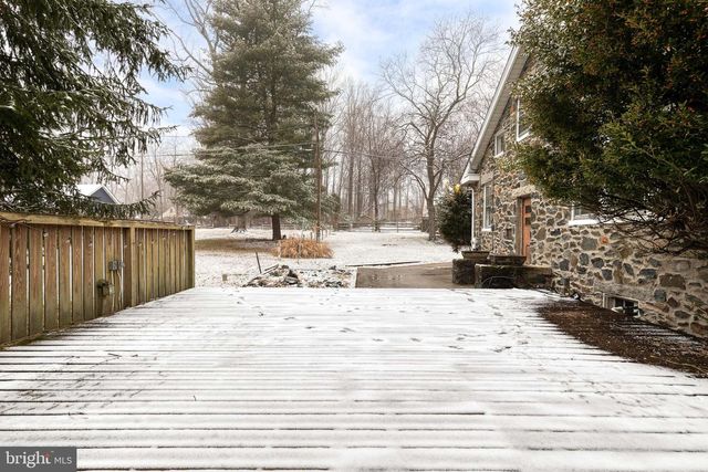 2004 WESTCHESTER AVE, Baltimore, MD 21228