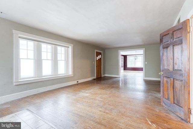 2004 WESTCHESTER AVE, Baltimore, MD 21228