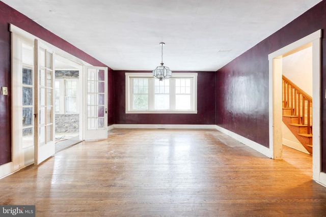 2004 WESTCHESTER AVE, Baltimore, MD 21228