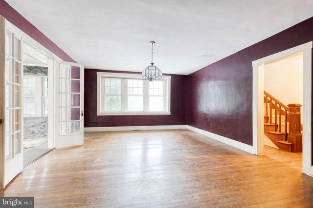 2004 WESTCHESTER AVE, Baltimore, MD 21228